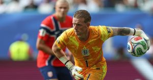 Cần công bằng hơn với Jordan Pickford: góc nhìn mới cho người chơi Việt